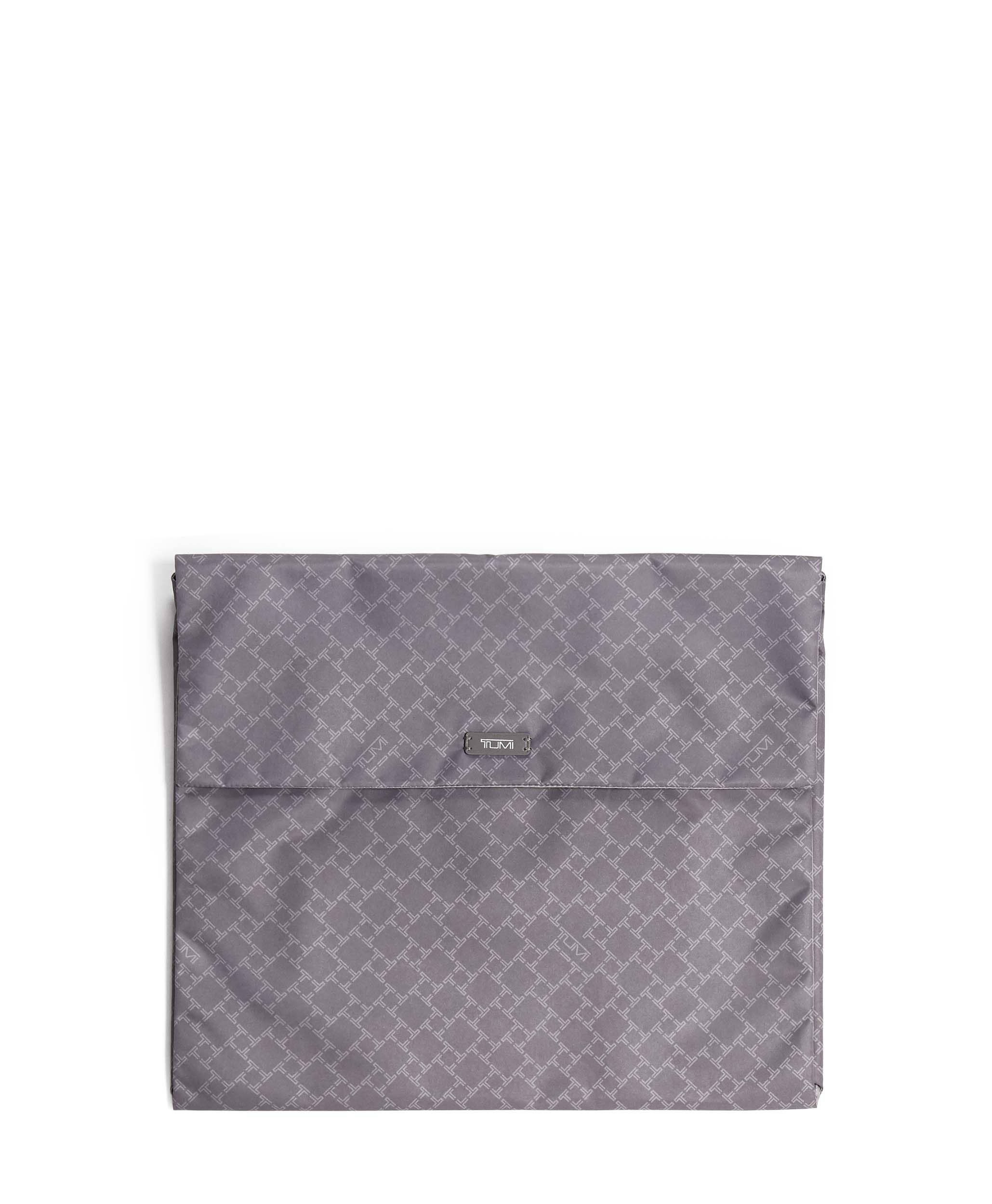 tumi medium flat folding pack