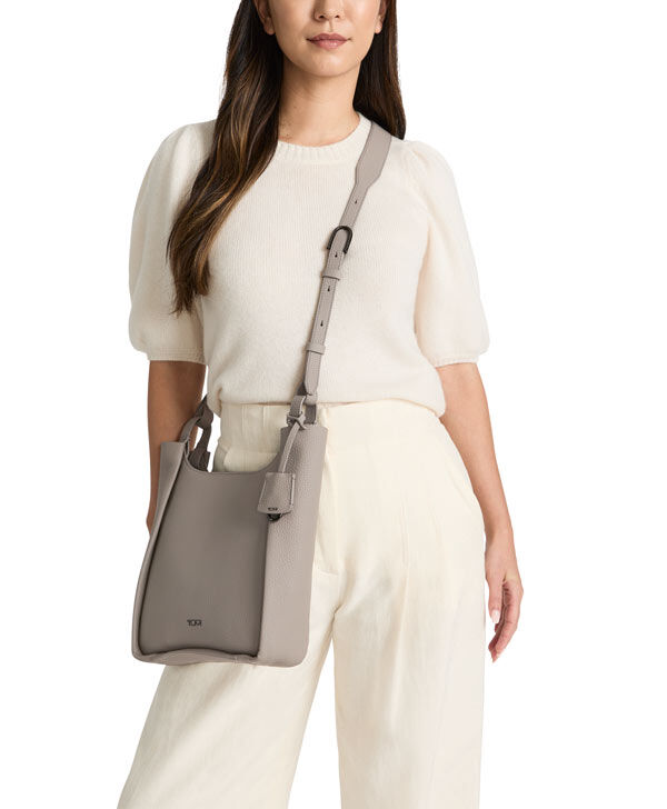 Tumi georgica top