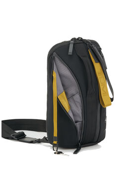 Tumi Tahoe CROSSE SLING  Tumi Tahoe