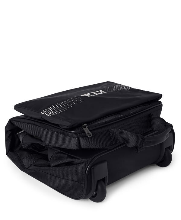 Tumi collapsible duffel 2025