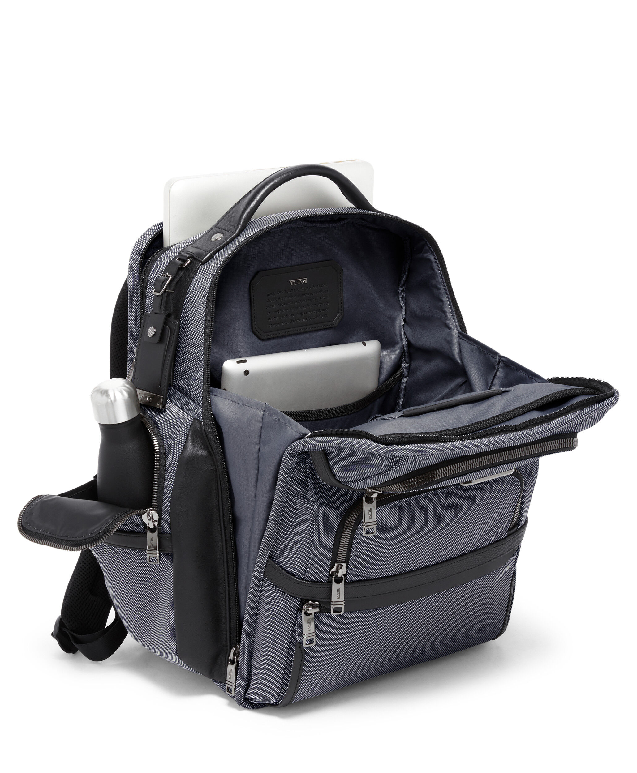 26141d2 楽天市場】tumi Greyアイビーグレー IVY D2 26141 ALPHA2 TUMI トゥミ エクスパンダブル アルファ2 バッグ