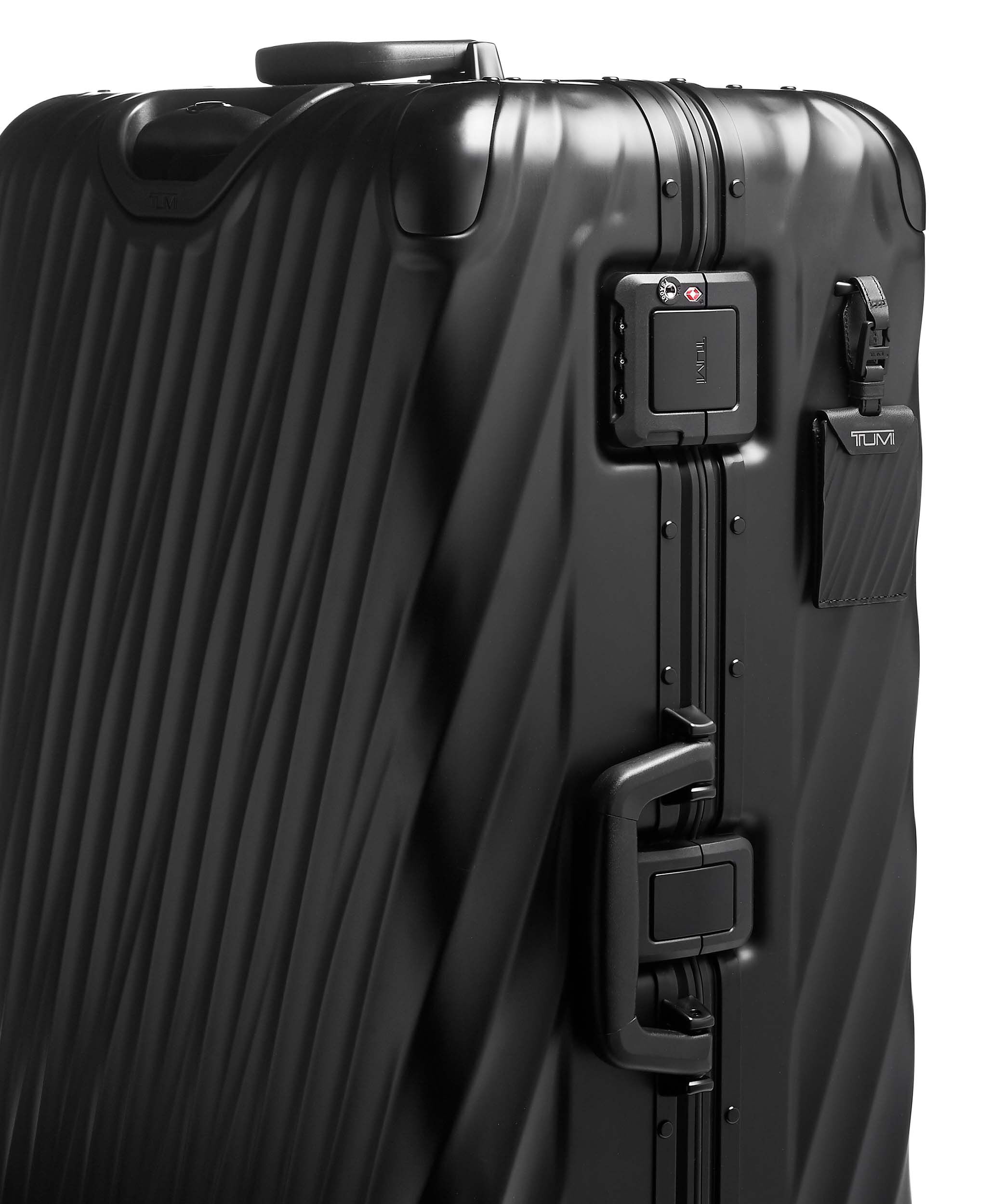 tumi 19 degree aluminum extended trip packing case