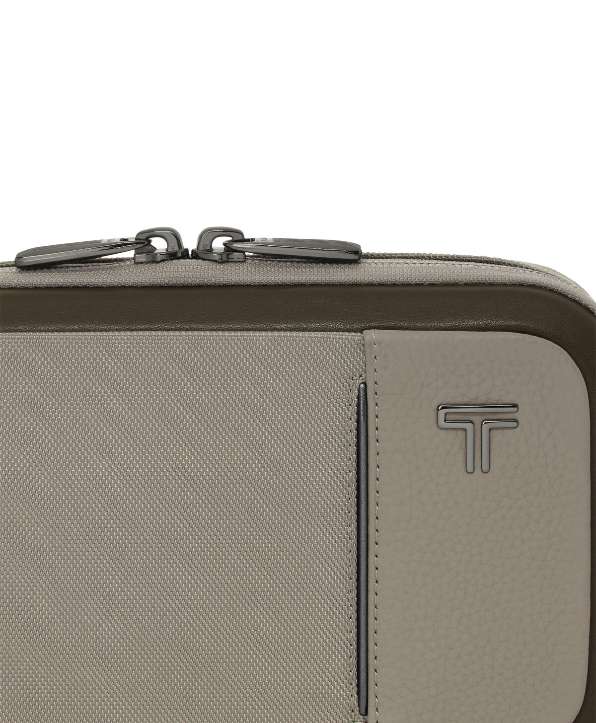 ARRIV&Eacute; Bolso Sling Compact Messina