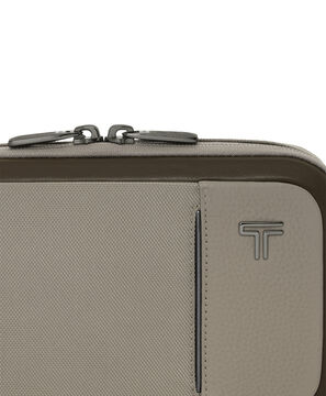 ARRIV&Eacute; Bolso Sling Compact Messina