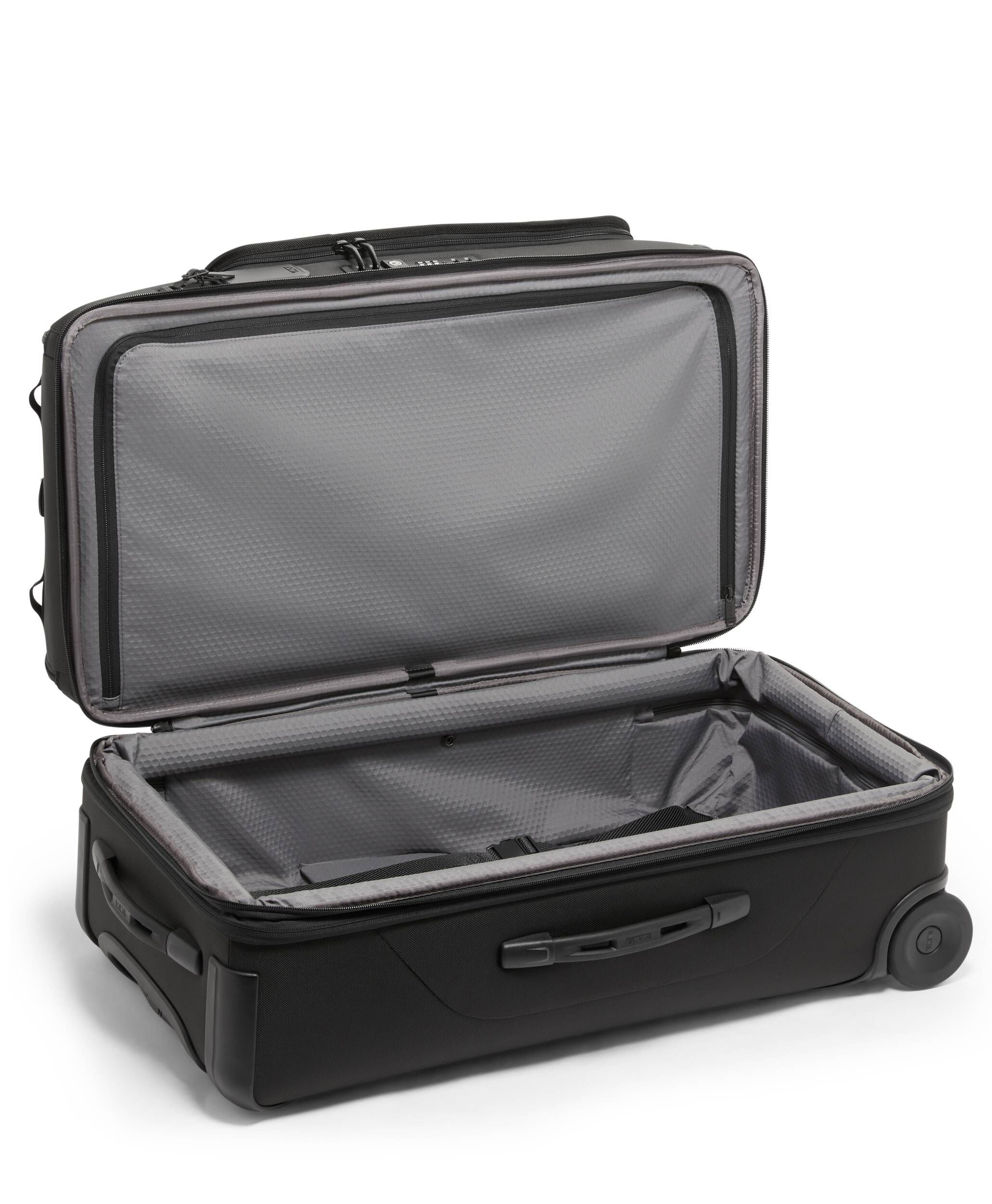 Tumi alpha duffel deals