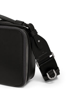VOYAGEUR Myla Crossbody
