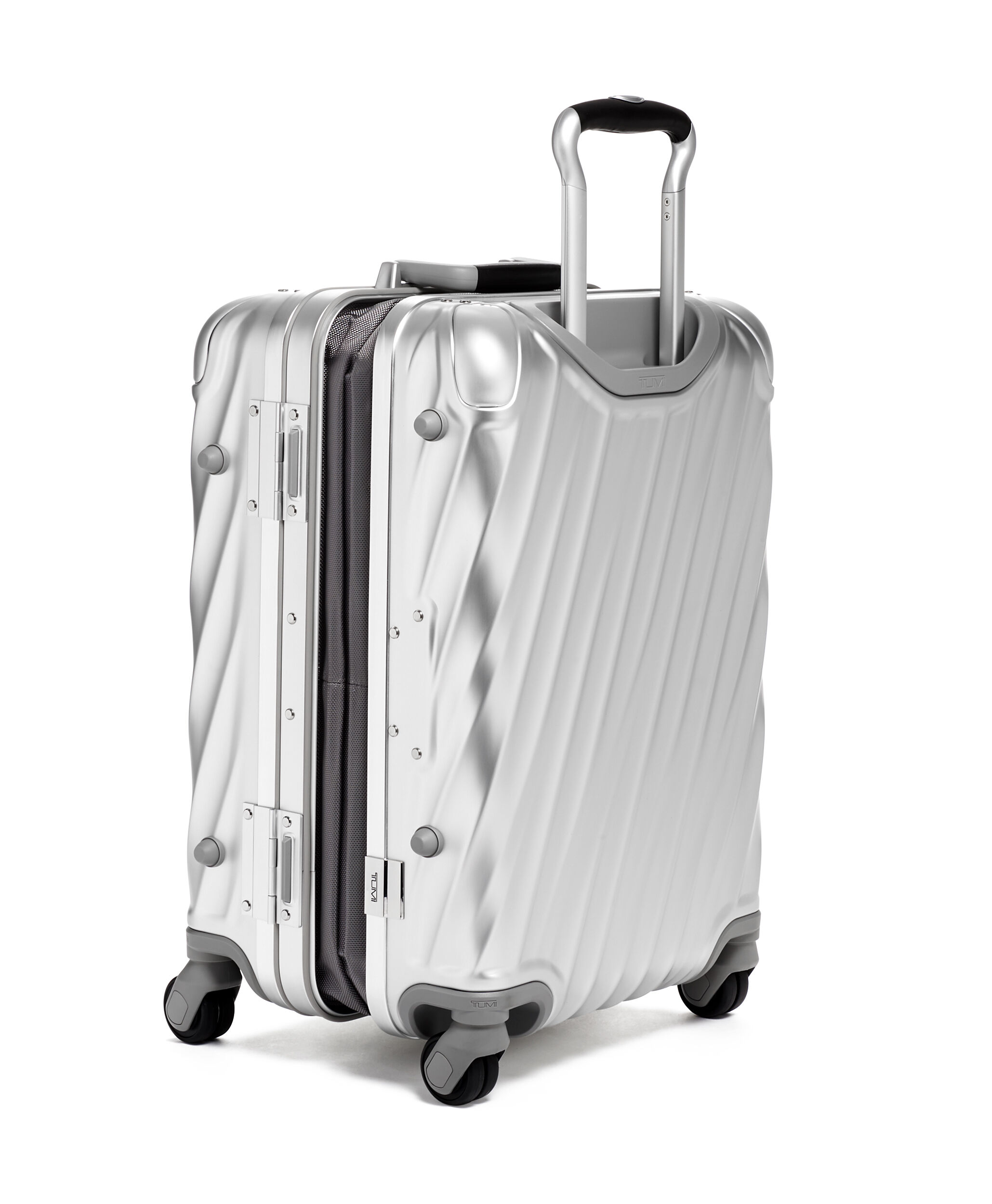 Tumi aluminium 2024 carry on