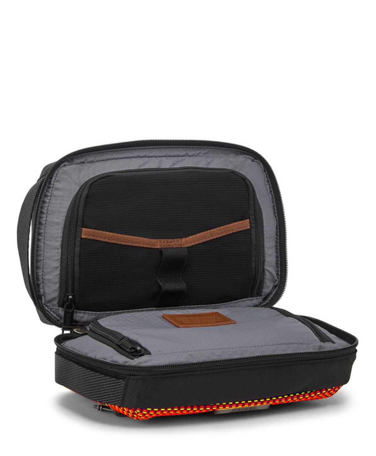 TUMI Kit de viaje Response