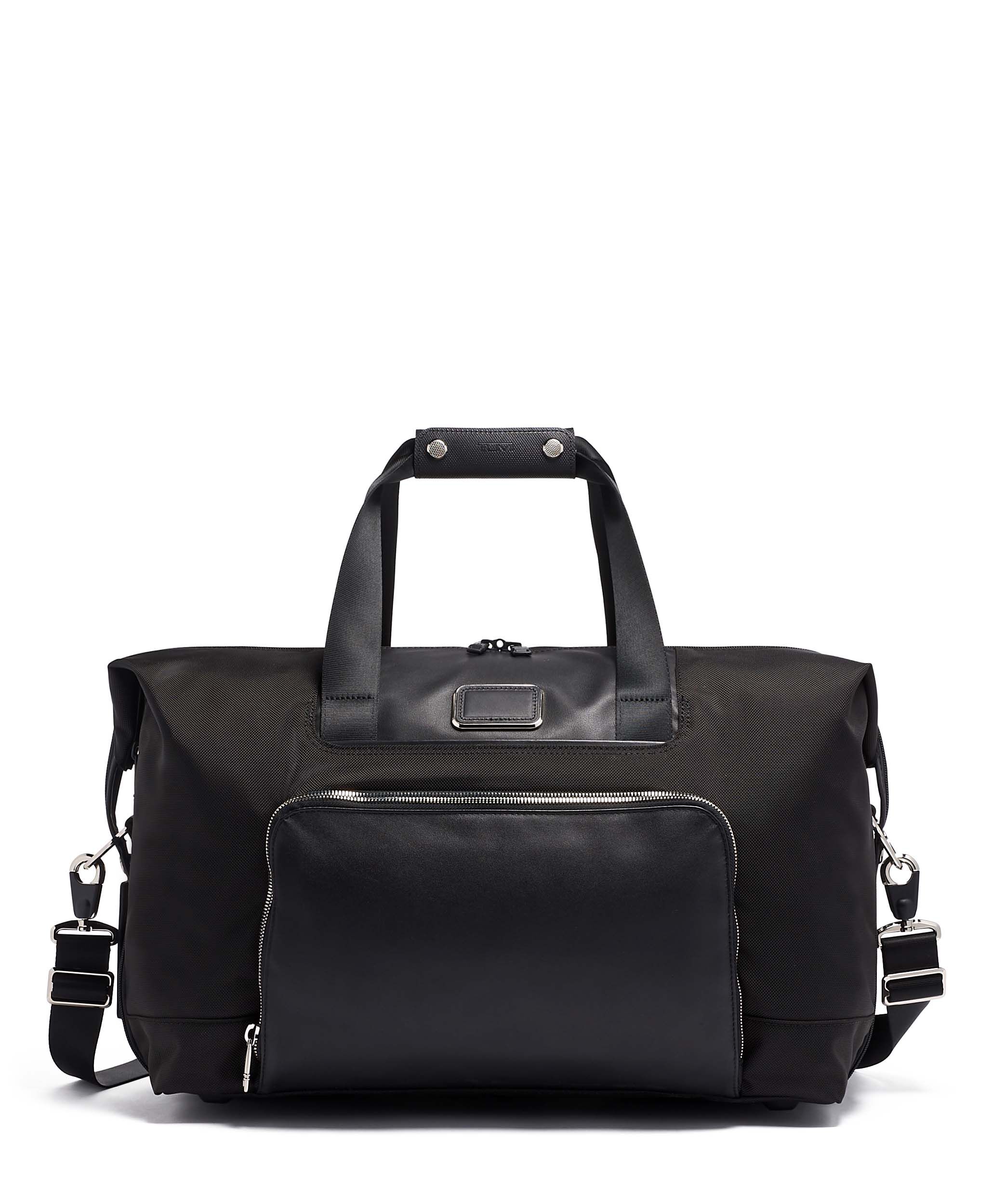 tumi gym bag