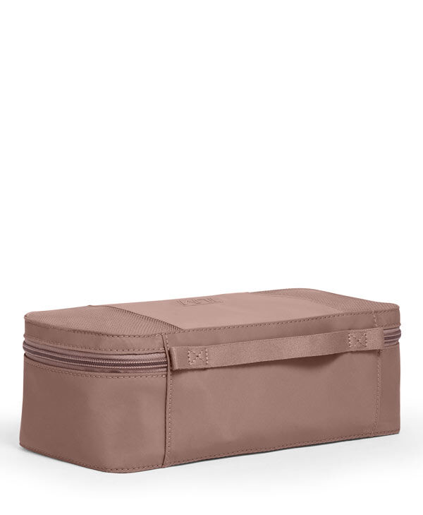 TUMI