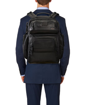 Mochila TUMI T-Pass&reg; Business Class Brief Pack&reg; en piel Alpha 2