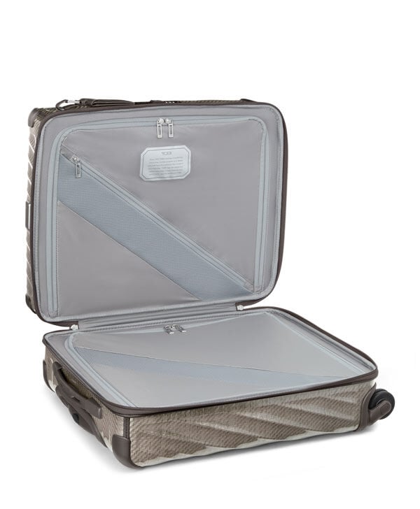 19 Degree Collection | TUMI