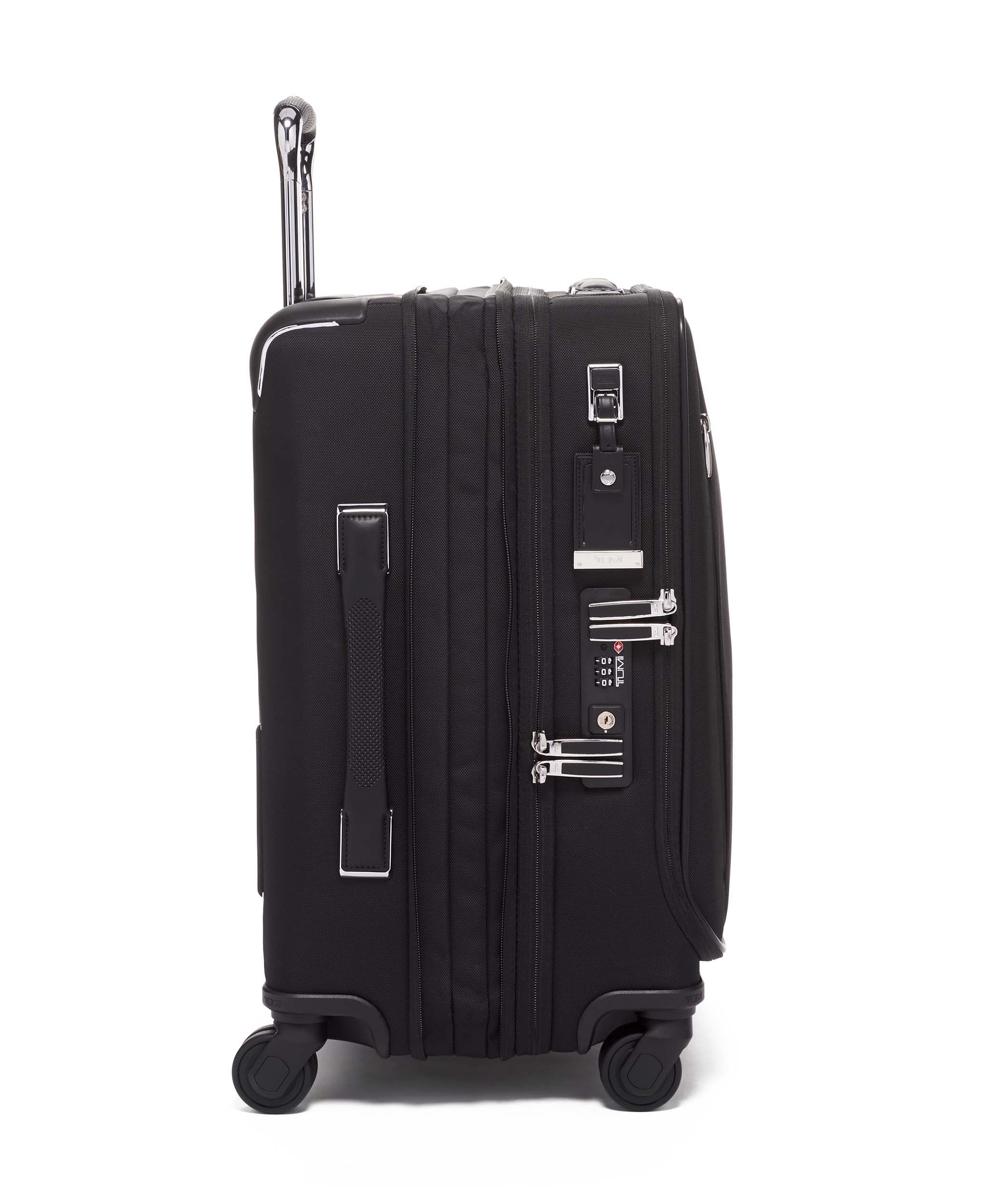 Tumi luggage tag power bank outlet