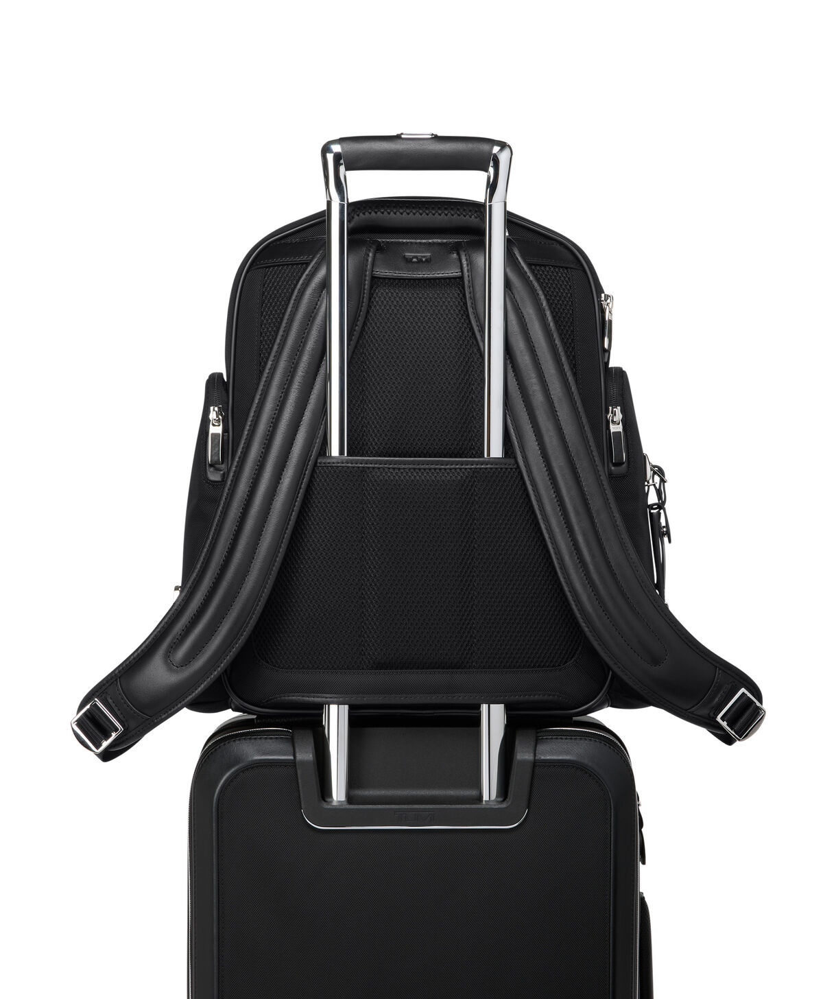 Arriv&eacute; Larson Medium Backpack