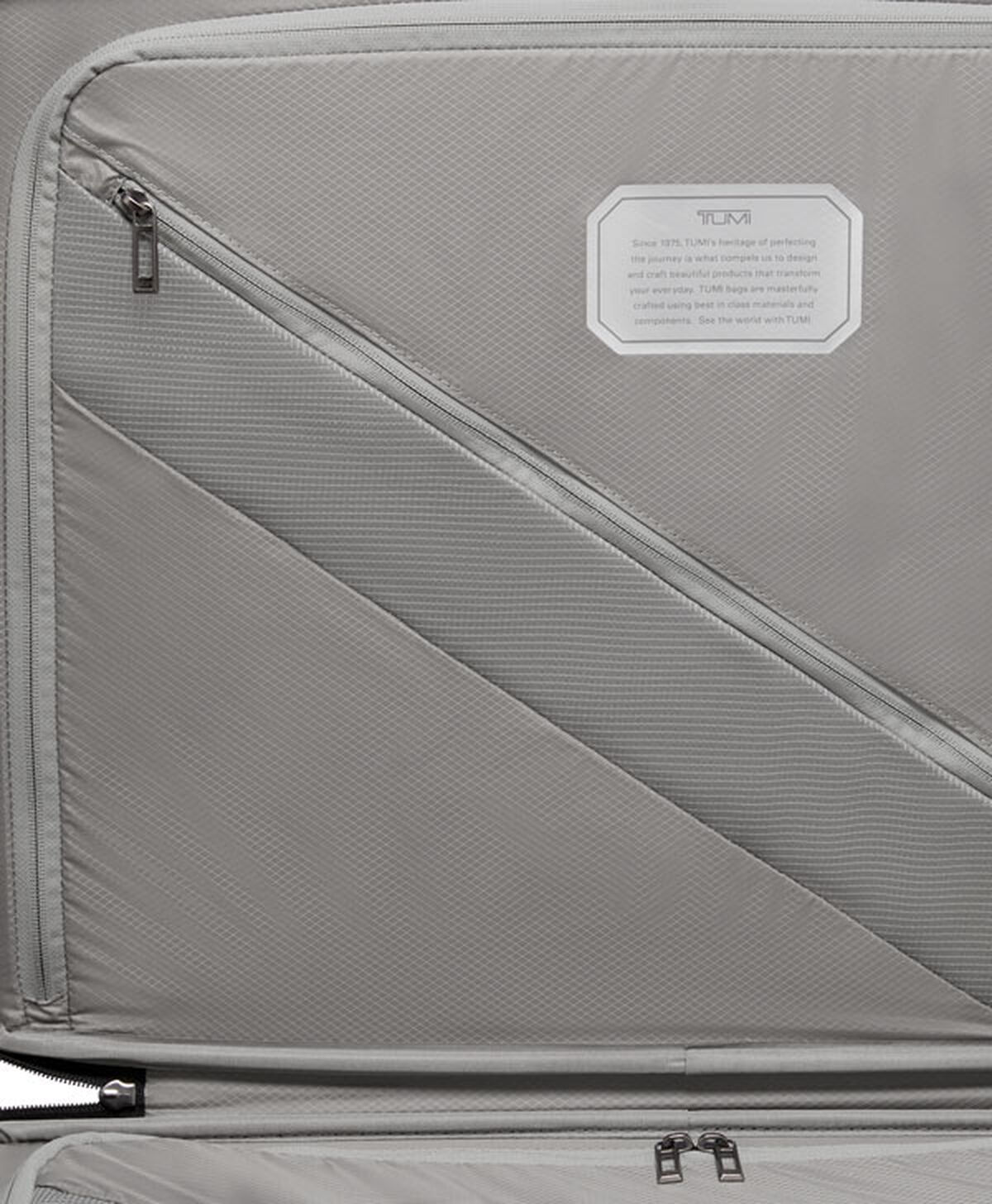 TUMI Maleta Short Trip 66 cm