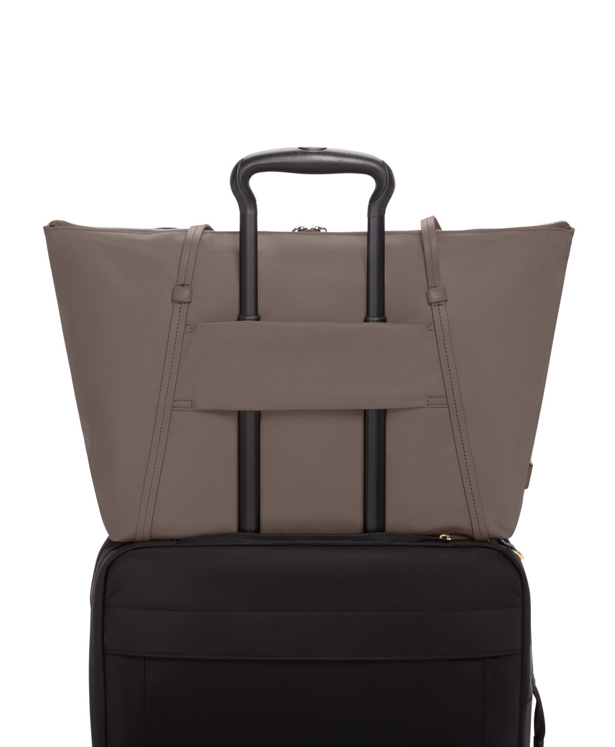 Voyageur Q Tote