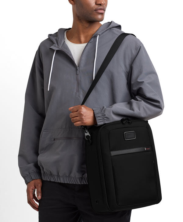 Tumi shoe bag clearance