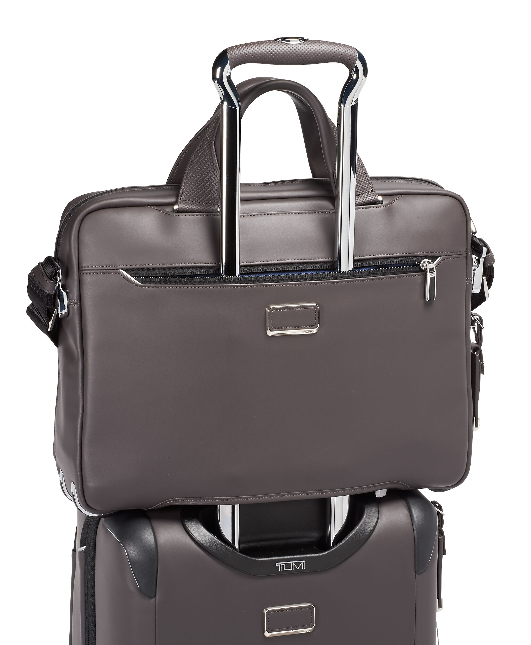 tumi sawyer brief