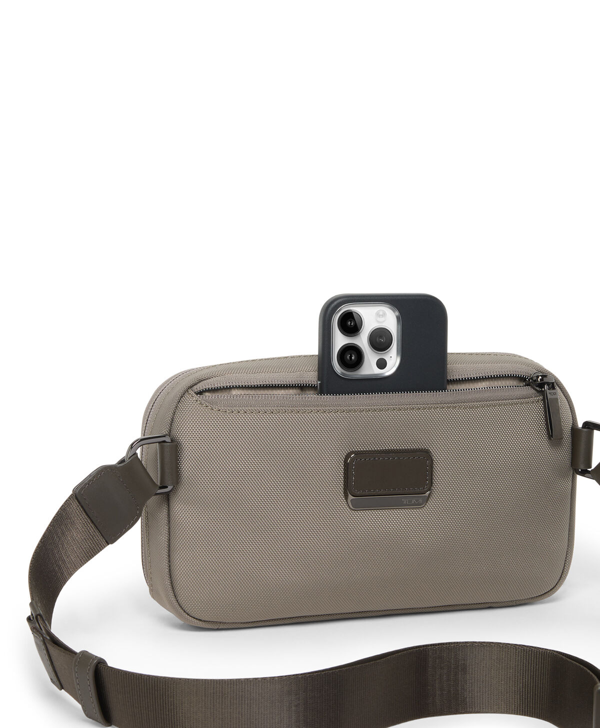 ARRIV&Eacute; Bolso Sling Compact Messina