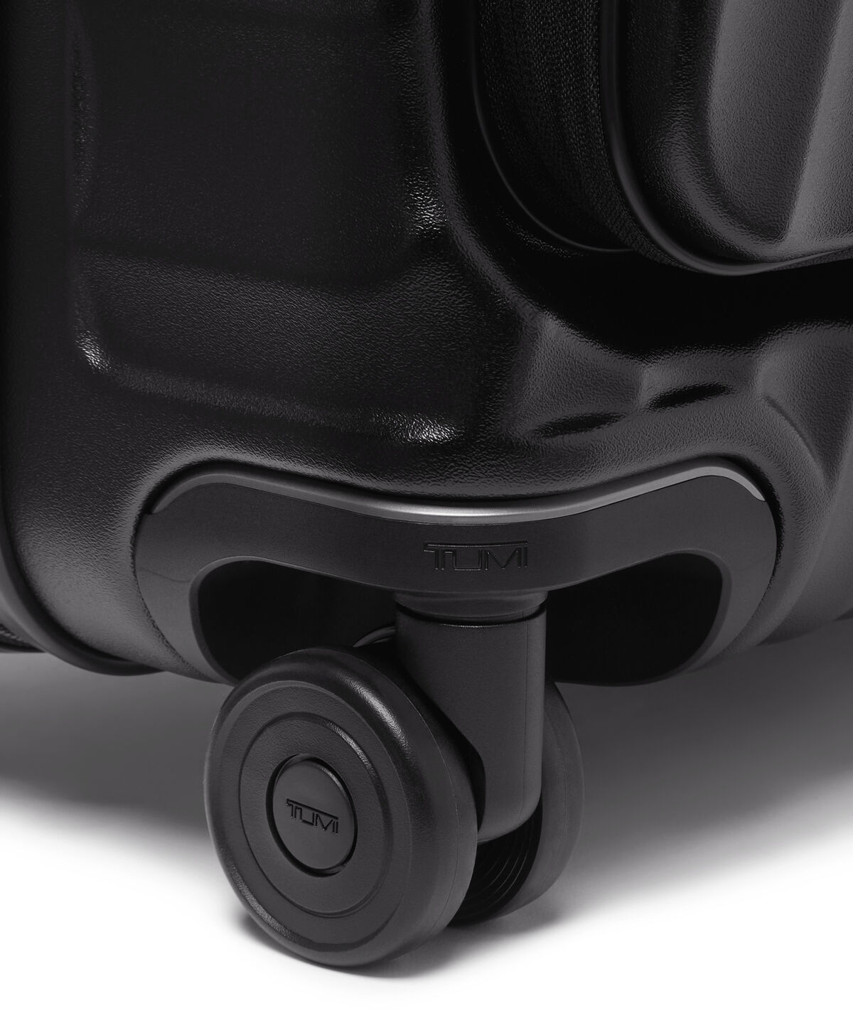 TUMI Maleta mediana Front Access Expandible 66 cm