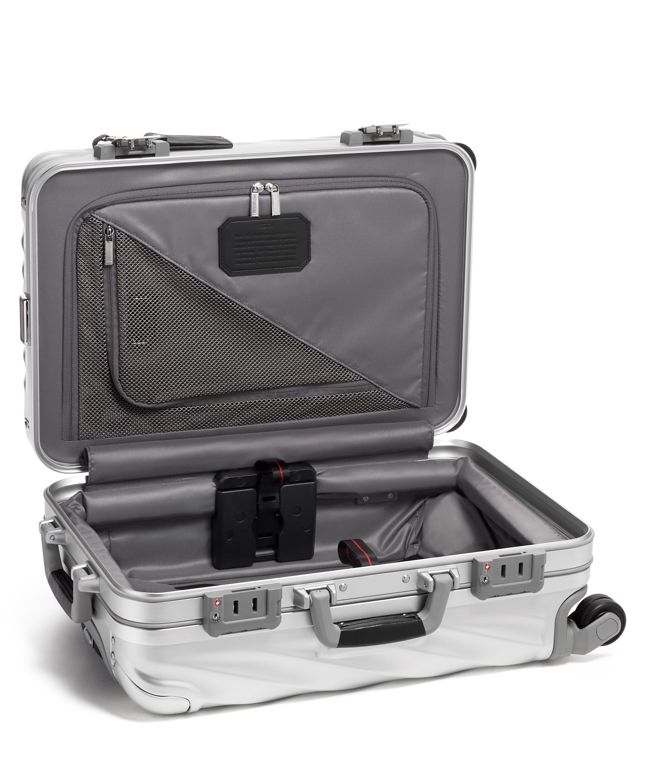 19 Degree Aluminium International Expandable Carry-On 56 cm
