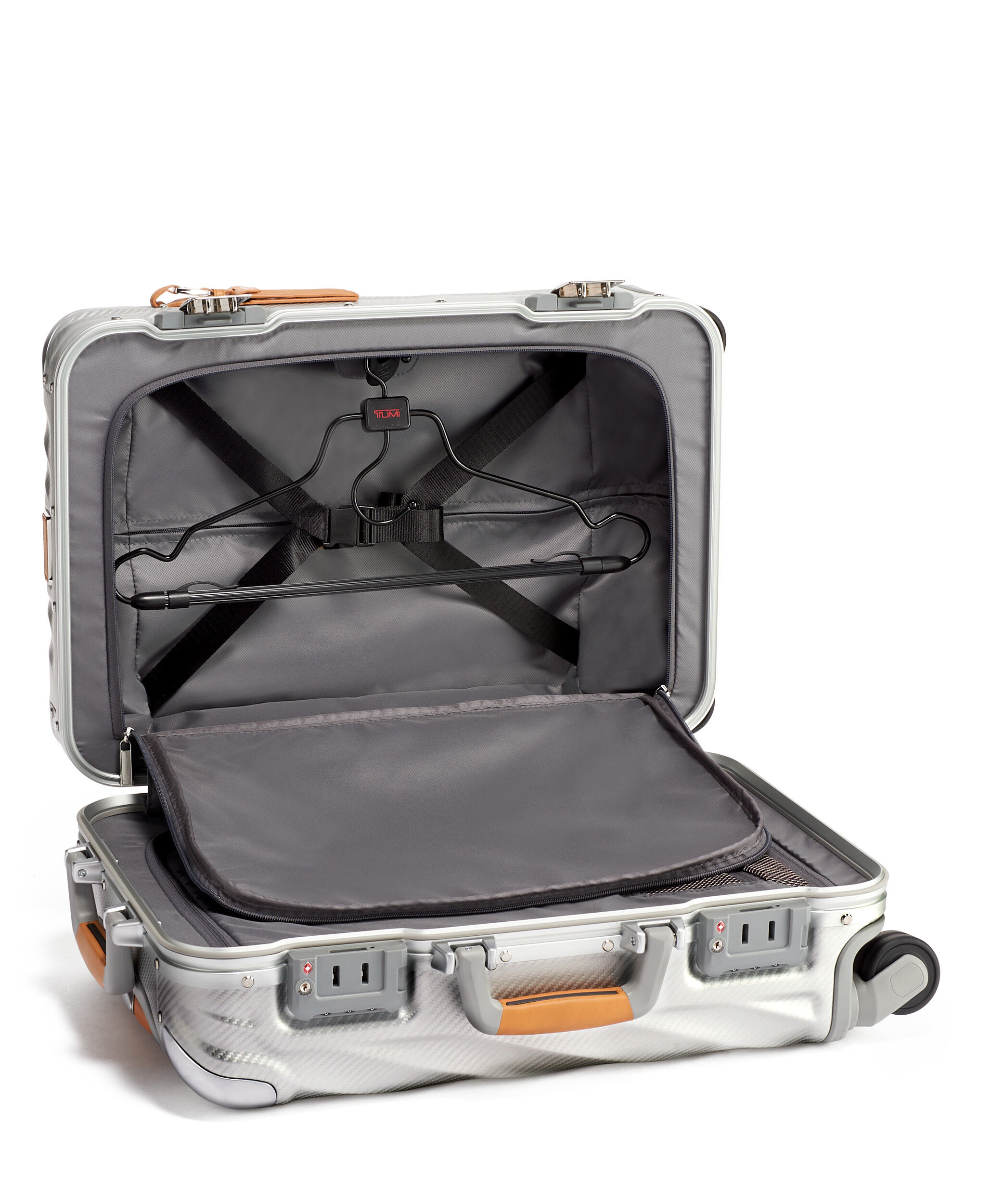 19 Degree Aluminium International Carry-On 56 cm Silver | TUMI Spain