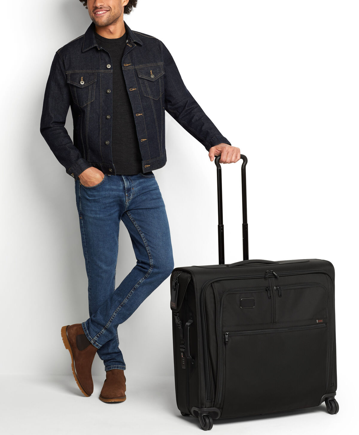 TUMI Alpha 3 EXT TRIP 4 WHL GMT BAG Black