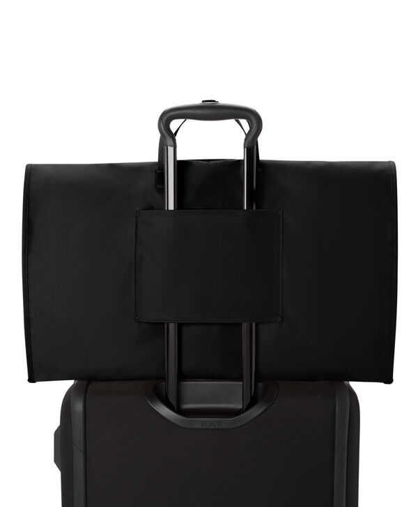 TUMI 黒 ガーメントバッグ　MADE IN USA Travel Accessory Garment Bag Black | TUMI Spain