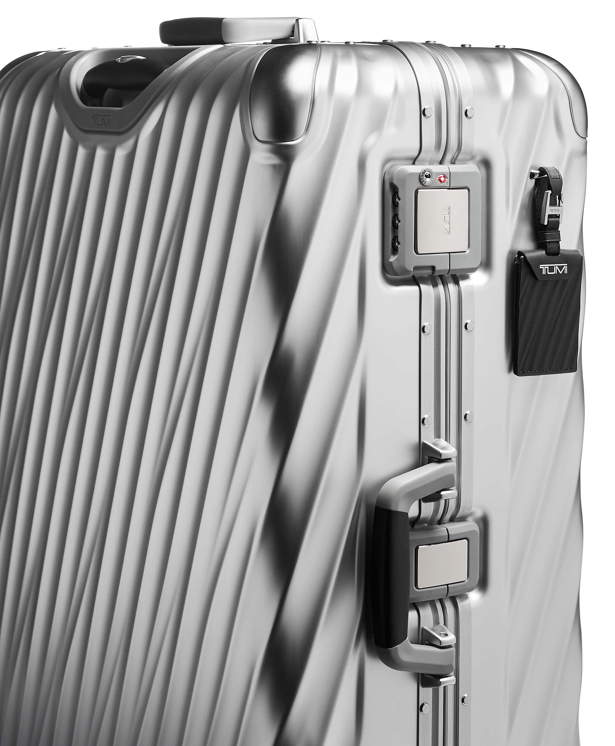 19 Degree Aluminium Extended Trip Checked Luggage 77 5 cm