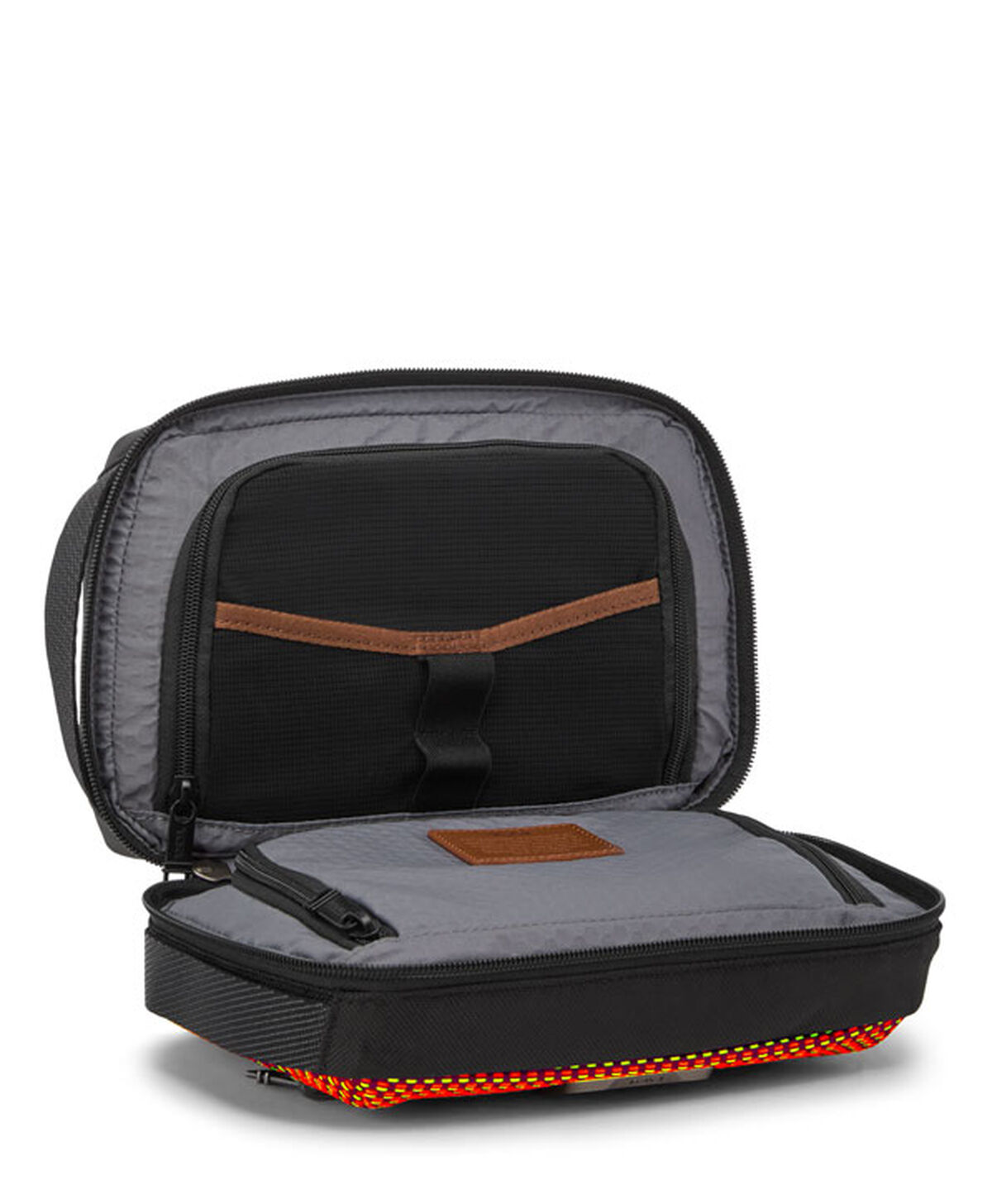 TUMI Kit de viaje Response