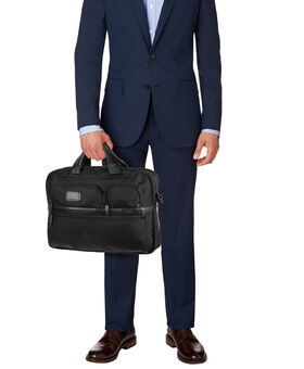 Malet&iacute;n compacto para port&aacute;til TUMI T-Pass&reg; - Mediano Alpha 2