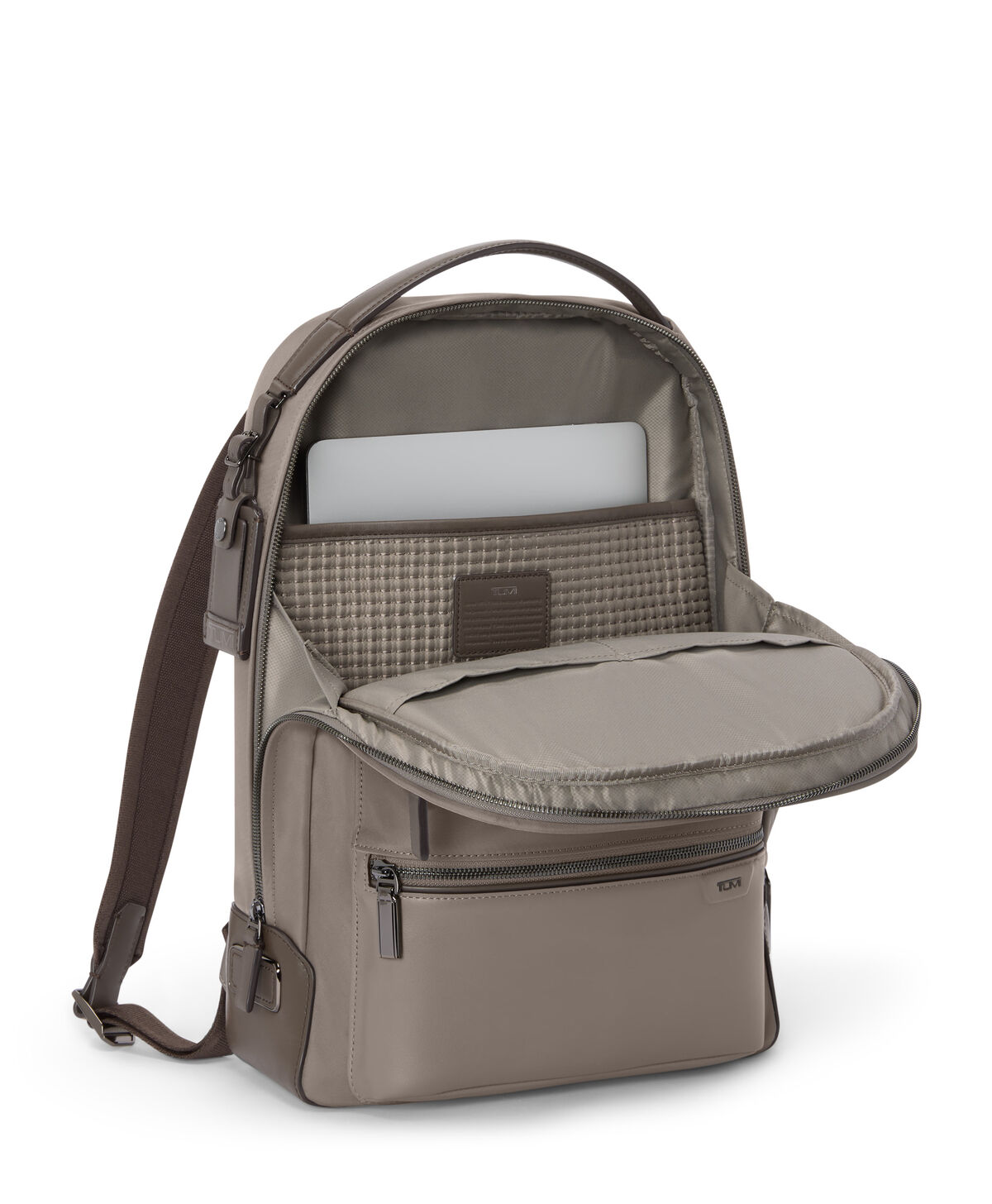 Harrison Mochila Bradner