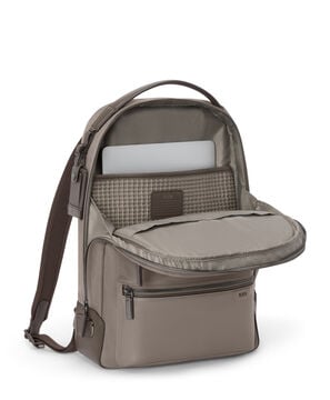 Harrison Mochila Bradner