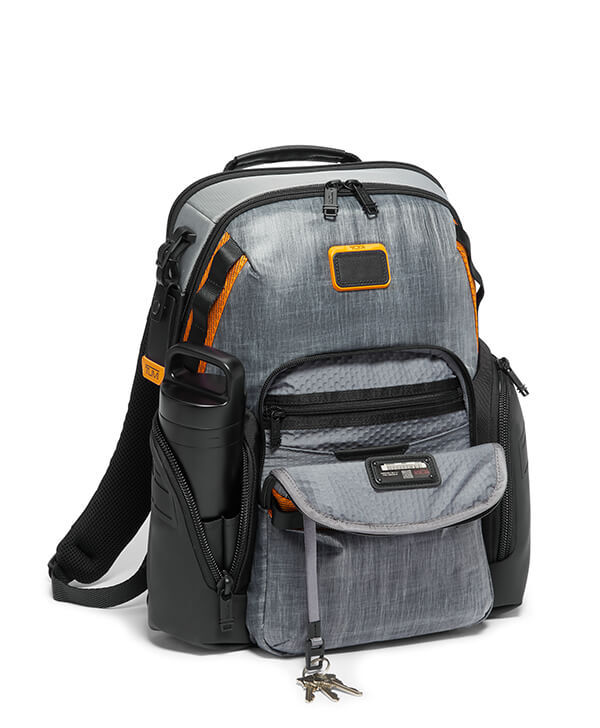 Tumi alpha store bravo newport