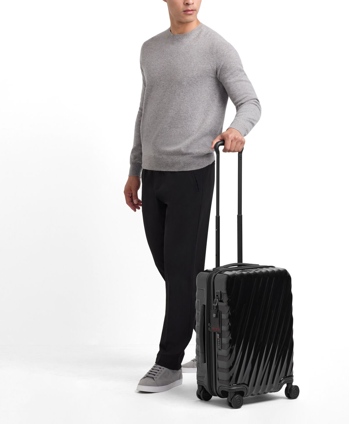 TUMI 19 Degree INTL EXP 4 WHL C/O  Red