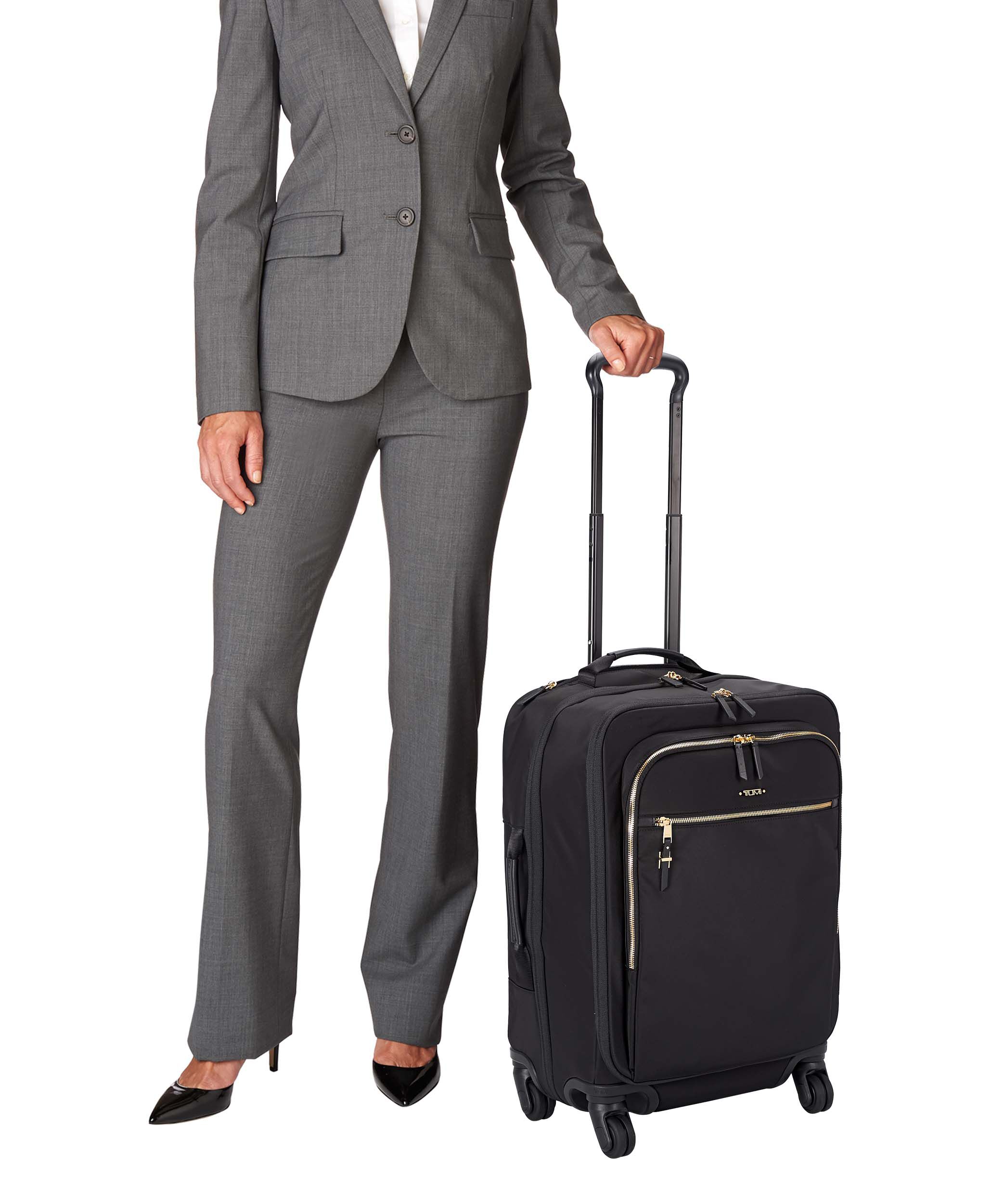 tumi tres leger carry on