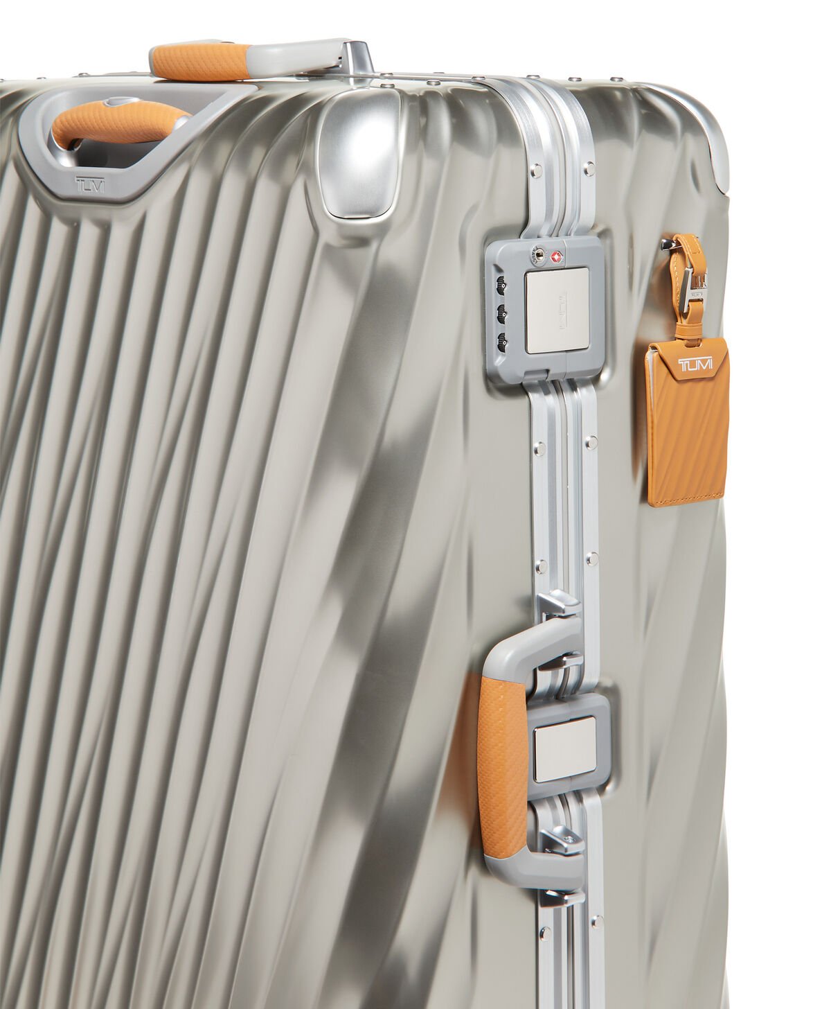 19 Degree Titanium Maleta grande