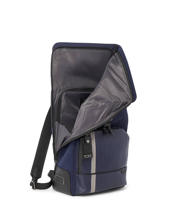 Tumi bates store